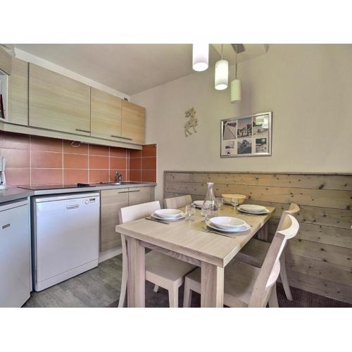 Grand studio-cabine près des pistes, balcon, vue montagne - FR-1-455-214