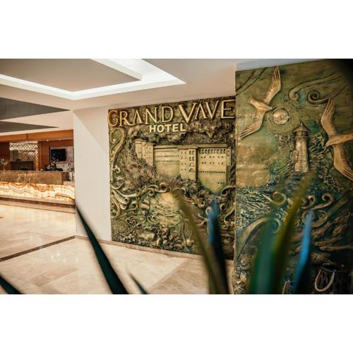 Grand Vaves Hotel