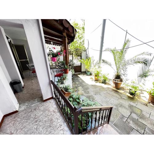 Grand Veranda Apartment