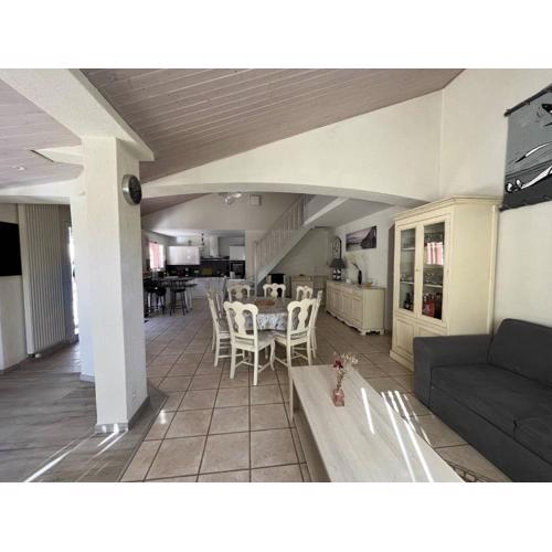 Grande Maison 12 Pers. avec Terrasse, Proche Plage et Forêt, Animaux Admis - FR-1-324A-61