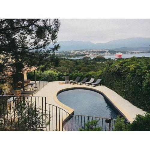 Grande villa familiale vue mer près de Palombaggia