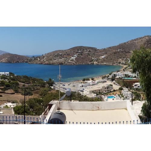 Grandma Vasiliki Rooms To Let