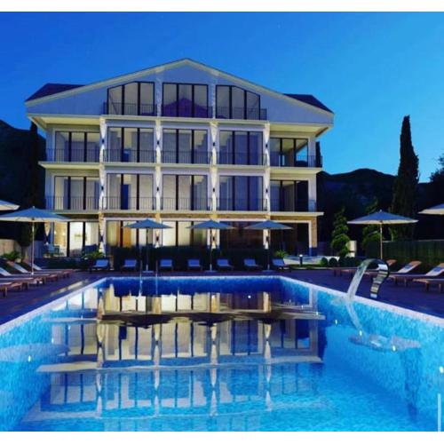 Grape Hotel