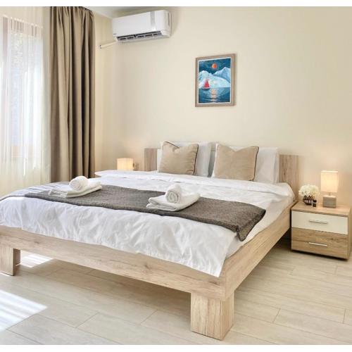 Great 2BDR Apartment in the Centre for 6 Guests