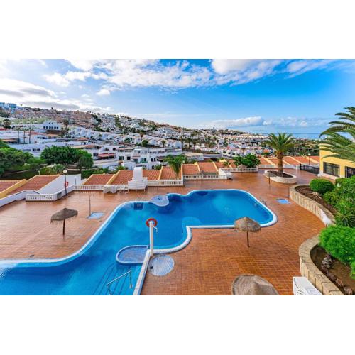 Great Terrace AC in Costa Adeje Heated Pool Wifi Parking