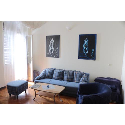 Green Market Apartment