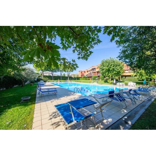 Green Tiffany Apartment - Happy Rentals