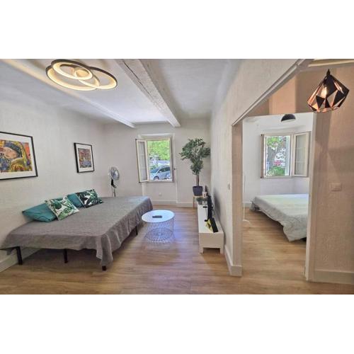 GregBnb - Appartement 1 chambre 39 m2 - Est