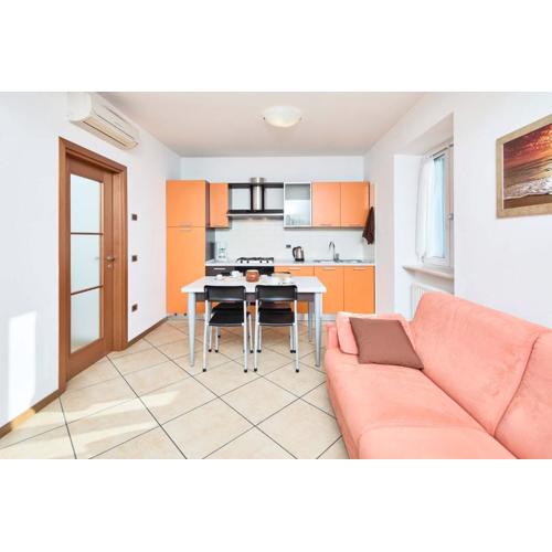 Großes 1 Zimmer Apartment Mit Balkon Bv6