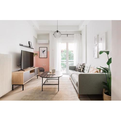 Groovy 2BR Apartment in Koukaki by UPSTREET