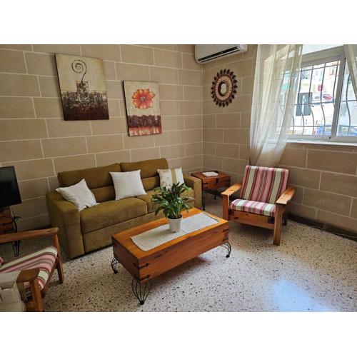 Ground Floor apartment by the Sea - close to Main Square