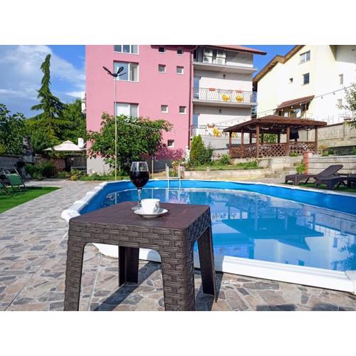 Guest House 51