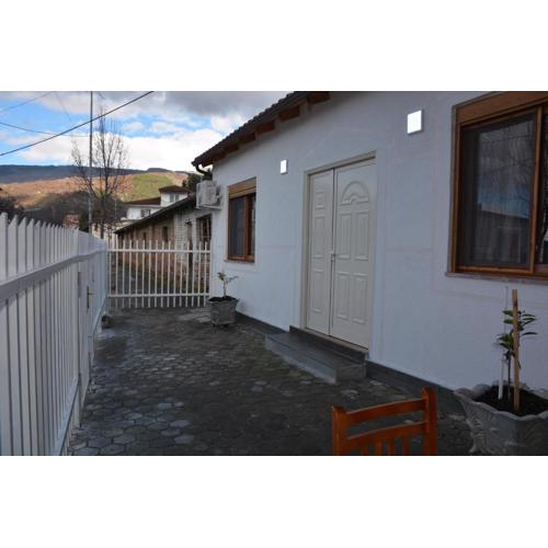 Guest House Cela