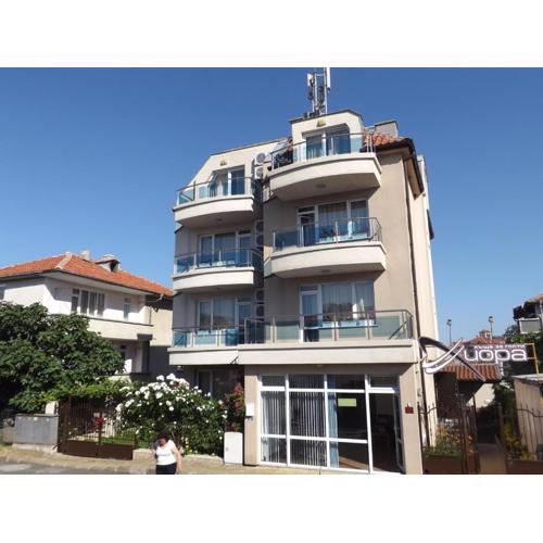Guest House Hiora