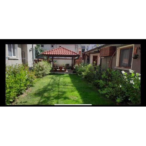 Guest House Ofilovi