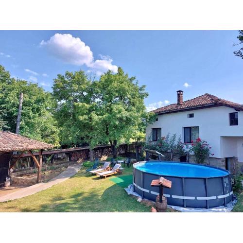 Guest House Stoyanovata Kashta - Стояновата къща