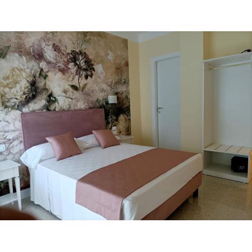 Guest House Train Station Venice - Atika & Atif