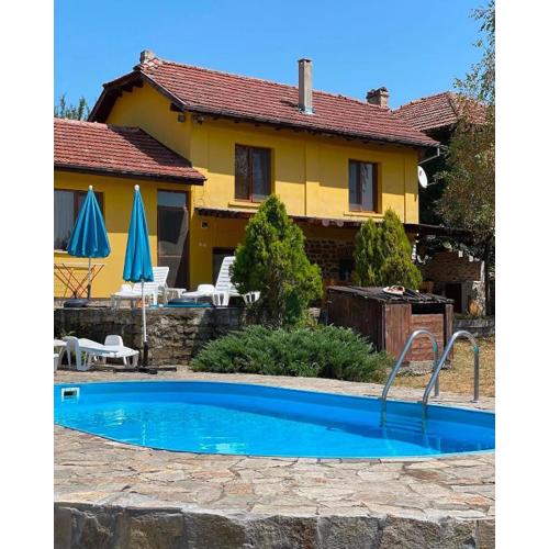 Guest house Velikovi