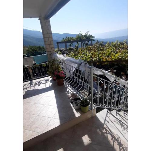 Guest House Xhelili