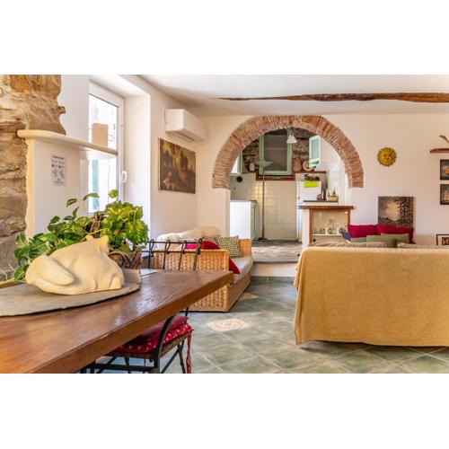 GuestHost - Altomare-Charming Flat in Cinque Terre