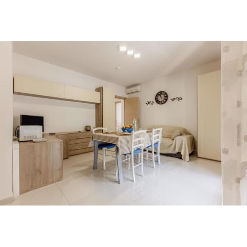 GuestHost - Bright Apartment X4 with Terrace!