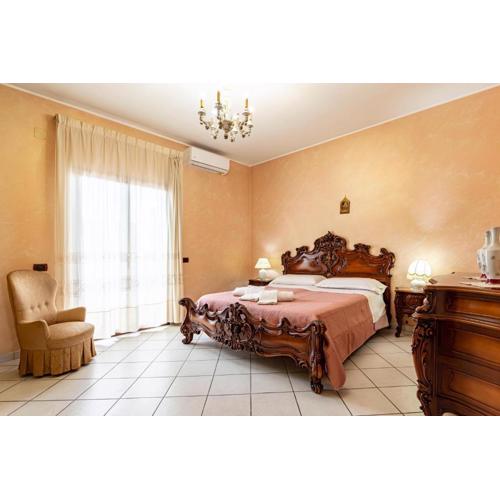 GuestHost - Center Apartment Catania