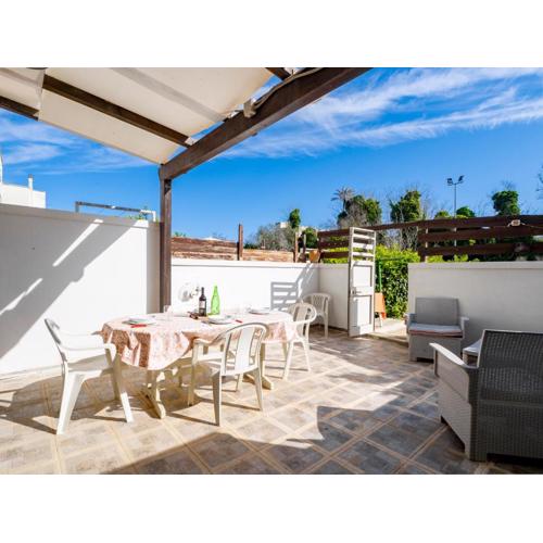 GuestHost - Spacious Flat X4 with Patio and Garden