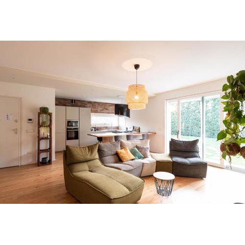 GuestHost- Exclusive Villa with Private Garden & Spa