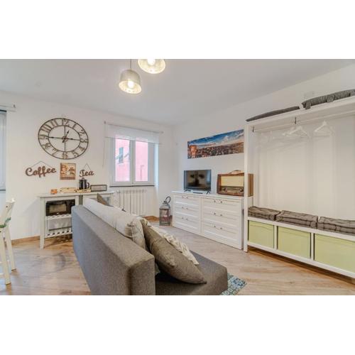 GuestHost-Central Apartment