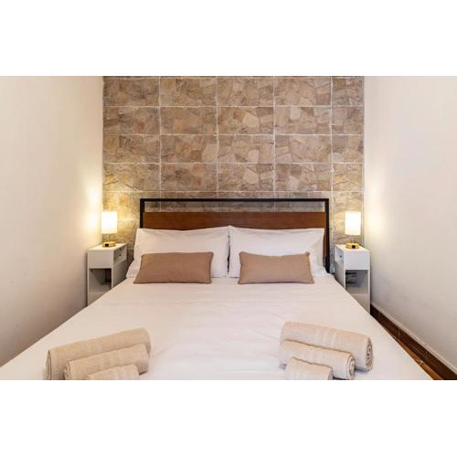 GuestHost Comfy APT in the historic center