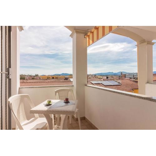 GuestHost Olbia Birght Flat with Terrace & Private Parking!