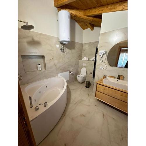 Guesthouse Marku - Mrizi i Zanave