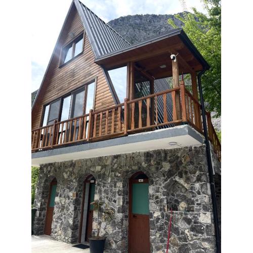 Guesthouse Te Pjerini Selcë-Cem