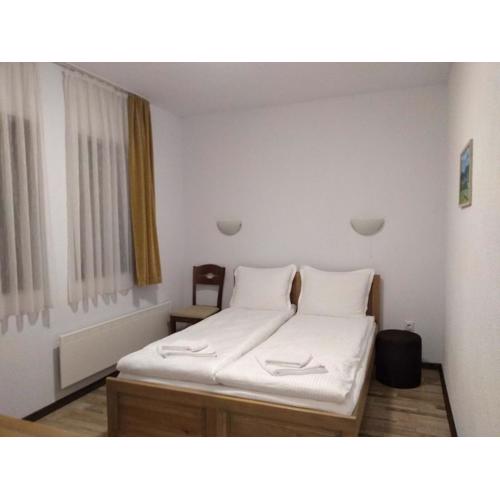 Guesthouse White Margarit