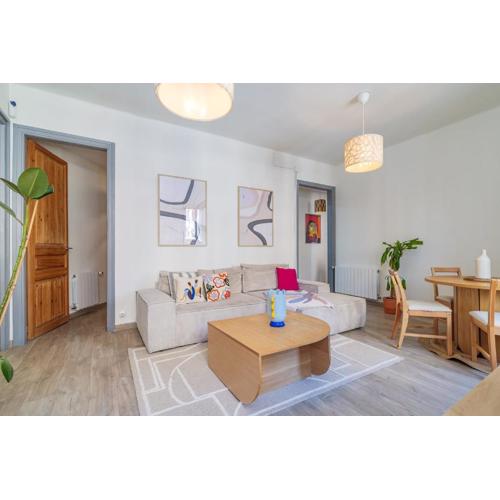 GuestReady - Bright apartment with balcony