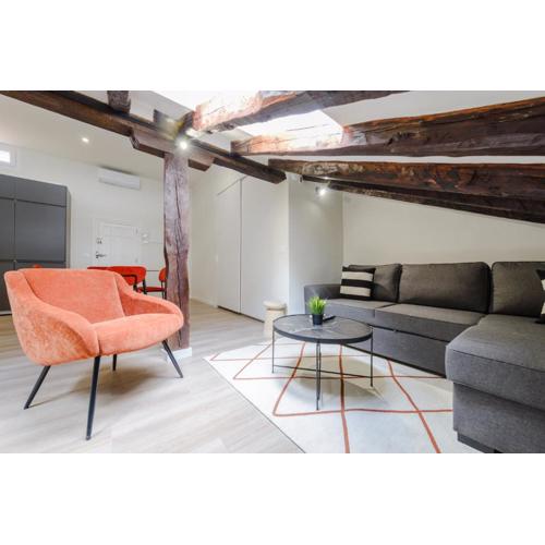 GuestReady - Industrial gem near Plaza de España