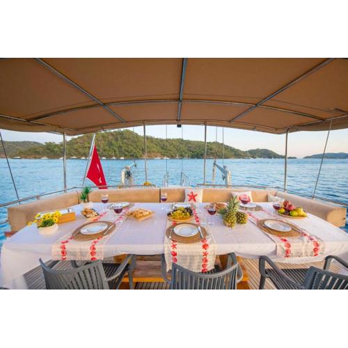 Gulet for rent in Göcek - 24 Mt 6 Cabins 12 Guest