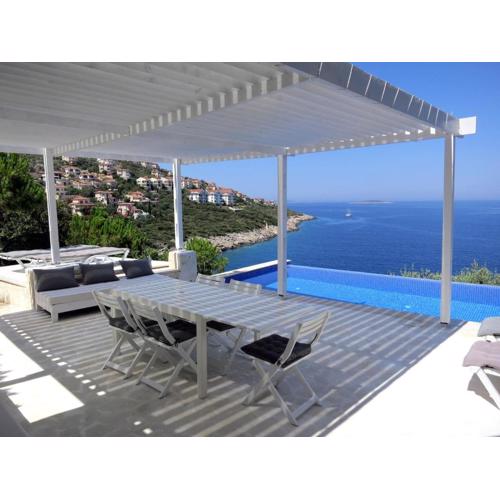 GÜZEL ELMA -Breathtaking Sea View Villa, Pool & Access to Sea