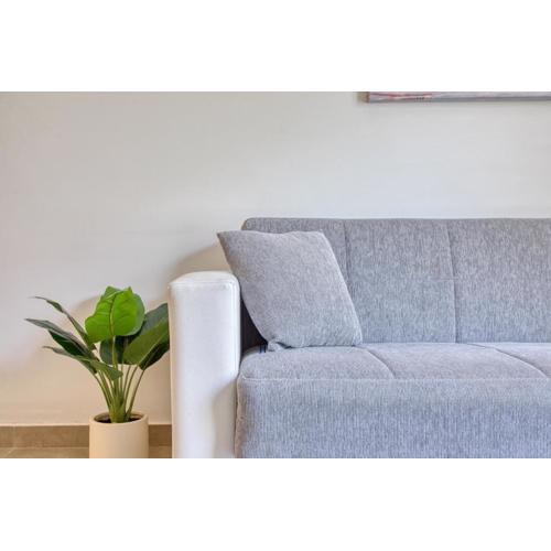 Gzira Maisonette near the sea