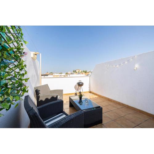 H2M Duplex Sancti Espiritu Sunny Terrace