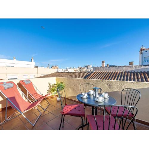 H2M Lazcano with sunny terrace in old town
