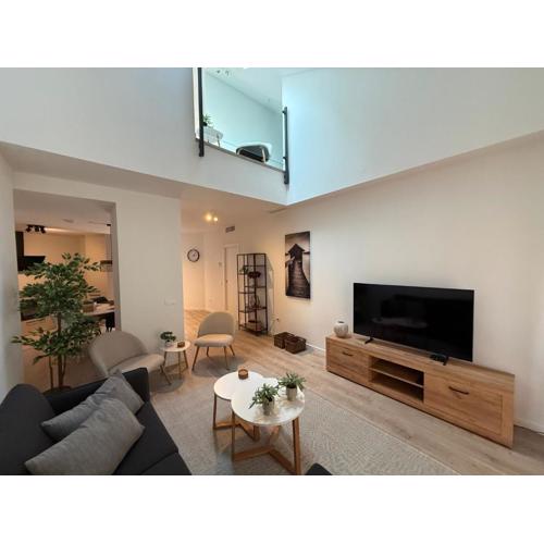 H2M Postigo Duplex terrace 2 bathrooms, Smart TV, Oven