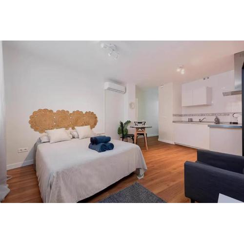 H2M Ventura Jazmin Loft SmartTv & AACC near centre