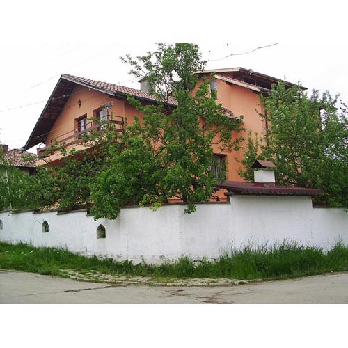 Hadjibulevata Guest House
