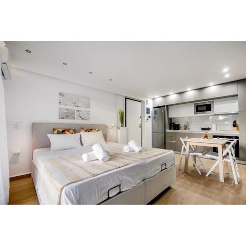 Halo - Luxury Studio in Athens