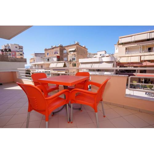 Happy Family Apartment - big balcony