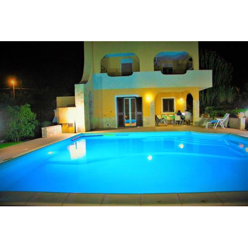 Happy Holiday Villa