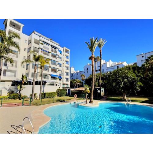 Harbour Heaven 2 Bed, 2 Bath Apartment Steps from Puerto Banus Marina and Beach