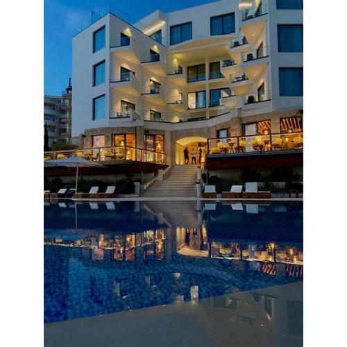 Harbour Hotel