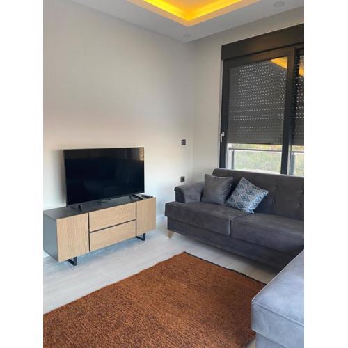 Havalimanı Manzaralı Lux Daire